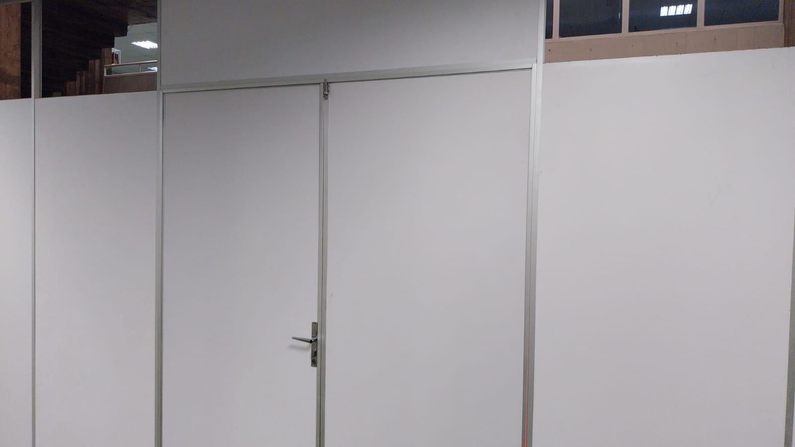 Imagem de Divisoria Porta Dupla